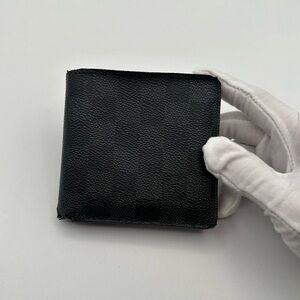 Louis Vuitton Damier Bi fold Wallet